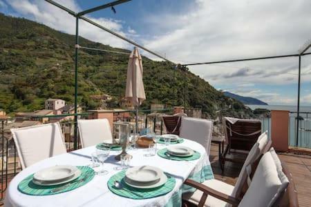 Apt. With An Exciting View Monterosso al Mare Bagian luar foto